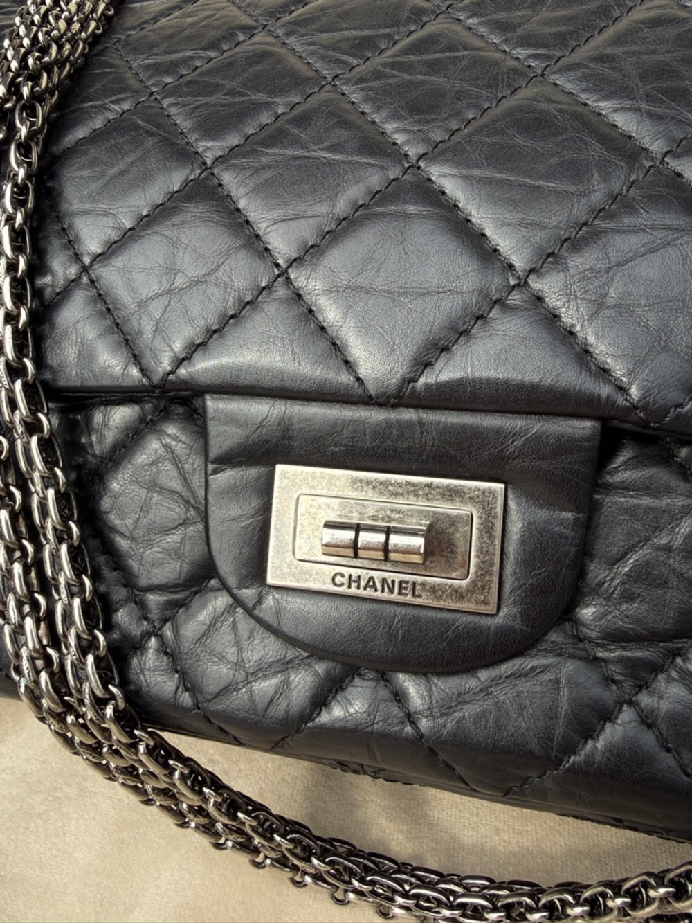 CHANEL Reissue 227 Maxi Double Flap Black Calfskin Silver HW 2008 Vintage 2.55 - Picture 2 of 14